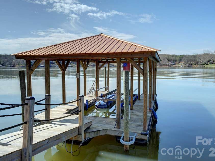 6852 Locke Drive, Sherrills Ford, NC 28673.  MLS# CAR4354705, YatesRealty ID 6484. Ready for your Boat