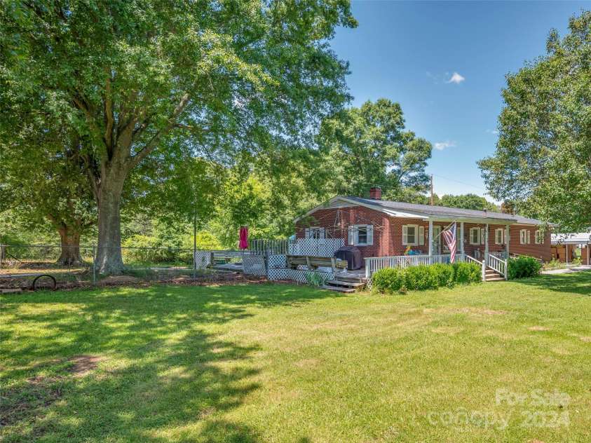240 Hamrick Road, Mooresboro, NC 28114.  MLS# CAR4146488, YatesRealty ID 6486. 