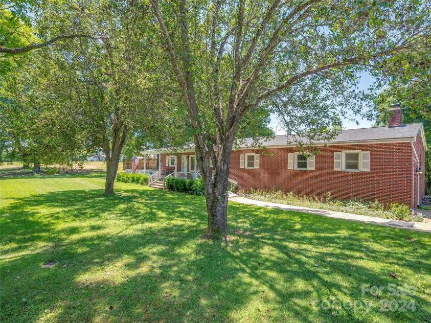 240 Hamrick Road, Mooresboro, NC 28114.  MLS# CAR4146488, YatesRealty ID 6486. 
