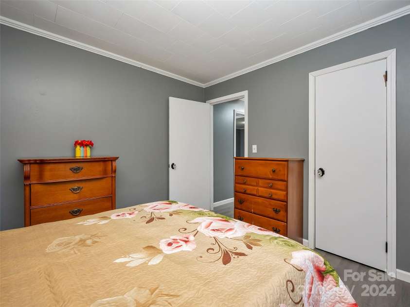 240 Hamrick Road, Mooresboro, NC 28114.  MLS# CAR4146488, YatesRealty ID 6486. 