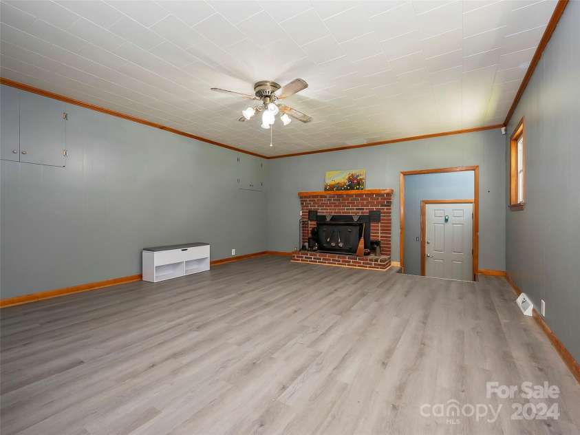 240 Hamrick Road, Mooresboro, NC 28114.  MLS# CAR4146488, YatesRealty ID 6486. 