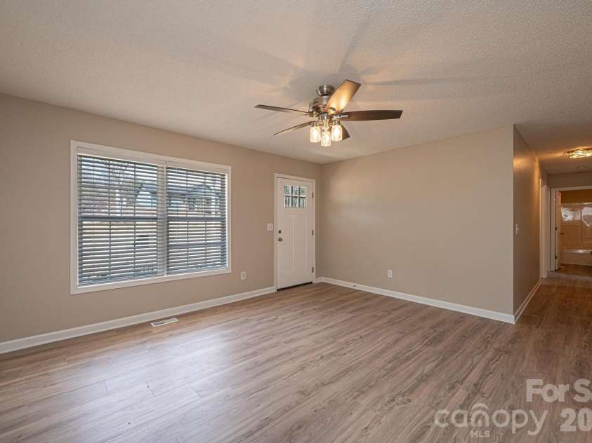 1337 Gallatin Lane, Hudson, NC 28638.  MLS# CAR4392238, YatesRealty ID 6488. 