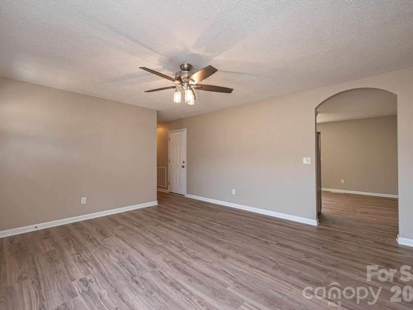1337 Gallatin Lane, Hudson, NC 28638.  MLS# CAR4392238, YatesRealty ID 6488. 