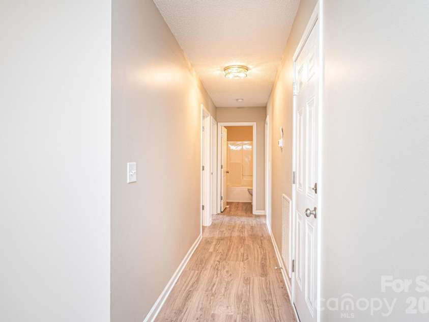 1337 Gallatin Lane, Hudson, NC 28638.  MLS# CAR4392238, YatesRealty ID 6488. 