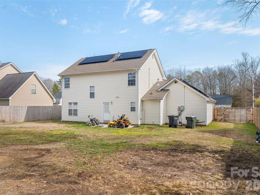 3113 Queensdale Drive, Monroe, NC 28110.  MLS# CAR4349240, YatesRealty ID 6489. 