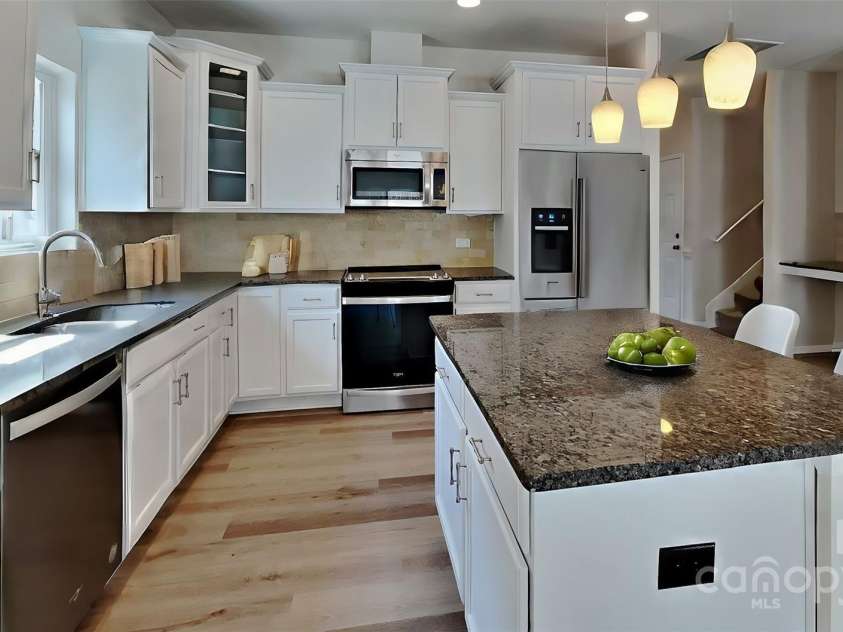 8055 Hereford Street, Charlotte, NC 28213.  MLS# CAR4228120, YatesRealty ID 6489. Virtually Staged