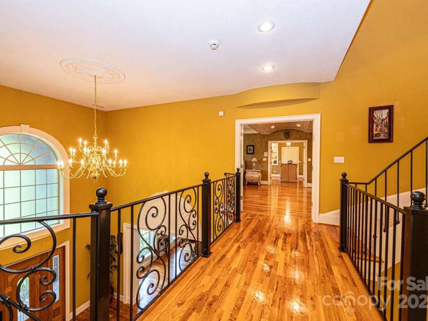 2983 Rockwood Drive, Lenoir, NC 28645.  MLS# CAR4136102, YatesRealty ID 649. Foyer View