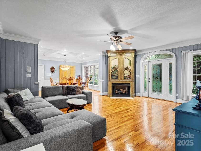 2983 Rockwood Drive, Lenoir, NC 28645.  MLS# CAR4324636, YatesRealty ID 649. 