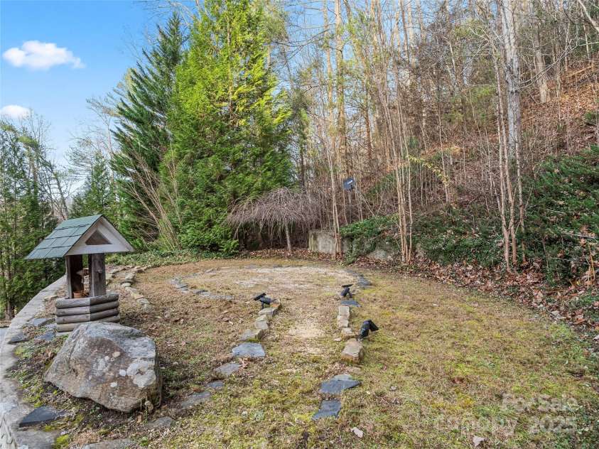 2983 Rockwood Drive, Lenoir, NC 28645.  MLS# CAR4324636, YatesRealty ID 649. 