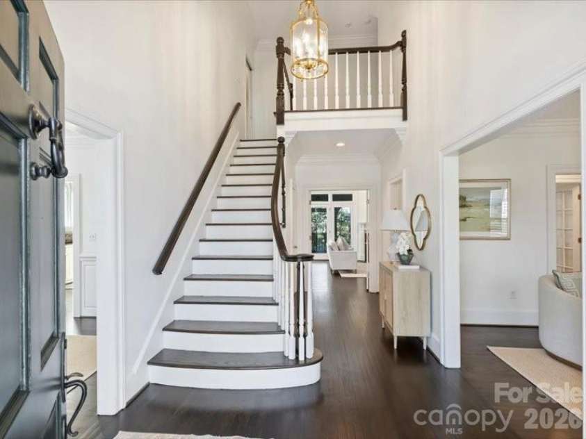 5630 Colony Road, Charlotte, NC 28226.  MLS# CAR4342977, YatesRealty ID 6491. 