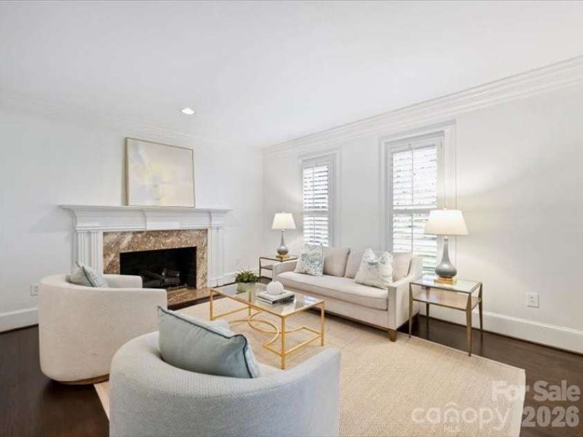 5630 Colony Road, Charlotte, NC 28226.  MLS# CAR4342977, YatesRealty ID 6491. 