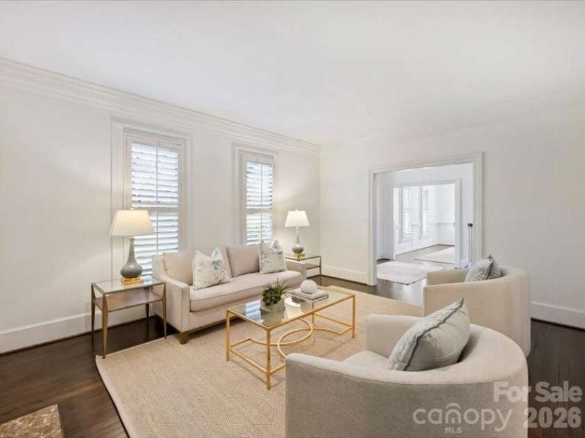 5630 Colony Road, Charlotte, NC 28226.  MLS# CAR4342977, YatesRealty ID 6491. 