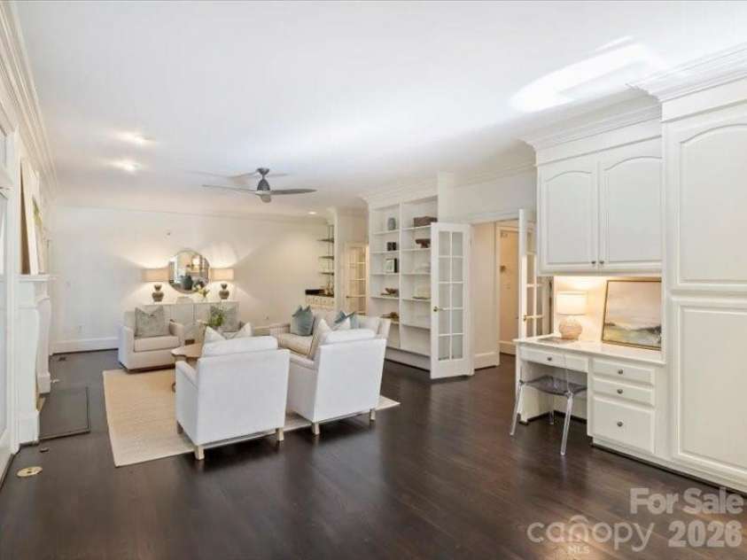 5630 Colony Road, Charlotte, NC 28226.  MLS# CAR4342977, YatesRealty ID 6491. 