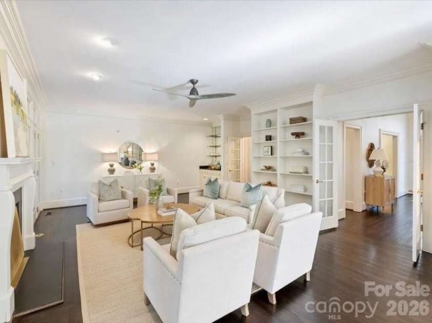 5630 Colony Road, Charlotte, NC 28226.  MLS# CAR4342977, YatesRealty ID 6491. 
