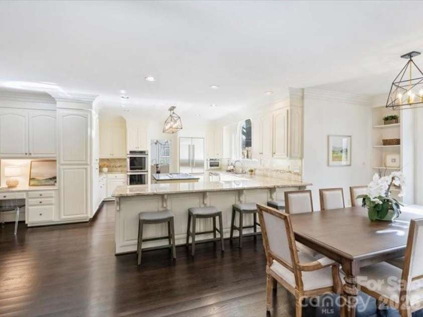 5630 Colony Road, Charlotte, NC 28226.  MLS# CAR4342977, YatesRealty ID 6491. 