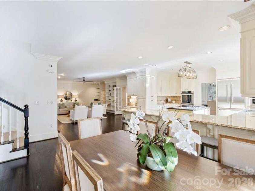 5630 Colony Road, Charlotte, NC 28226.  MLS# CAR4342977, YatesRealty ID 6491. 