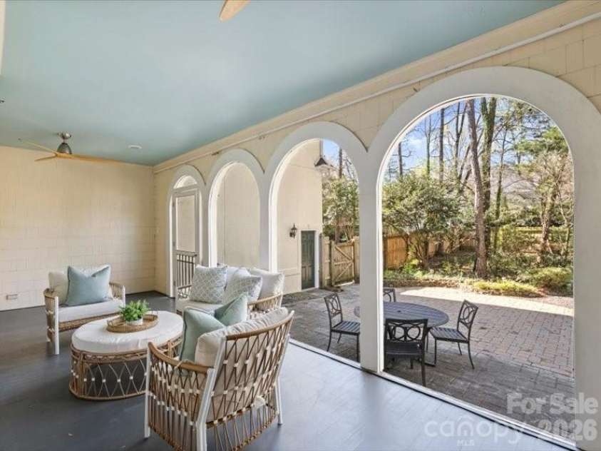 5630 Colony Road, Charlotte, NC 28226.  MLS# CAR4342977, YatesRealty ID 6491. 