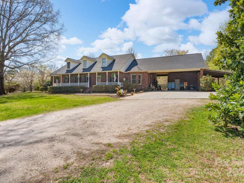 891 Silver Charm Lane, York, SC 29745.  MLS# CAR4239024, YatesRealty ID 6491. 