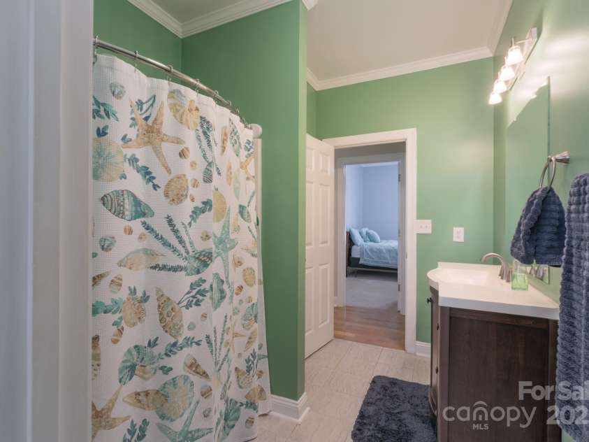 891 Silver Charm Lane, York, SC 29745.  MLS# CAR4239024, YatesRealty ID 6491. Bathroom #2