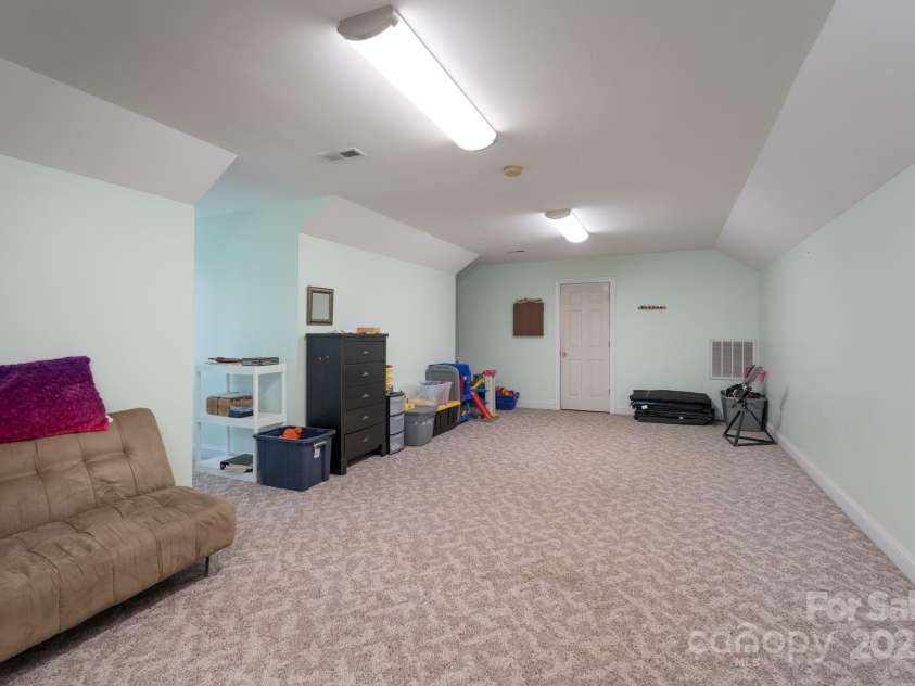 891 Silver Charm Lane, York, SC 29745.  MLS# CAR4239024, YatesRealty ID 6491. Bonus Room