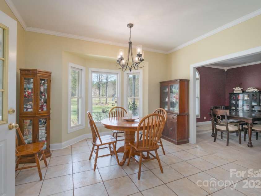 891 Silver Charm Lane, York, SC 29745.  MLS# CAR4239024, YatesRealty ID 6491. Breakfast Area