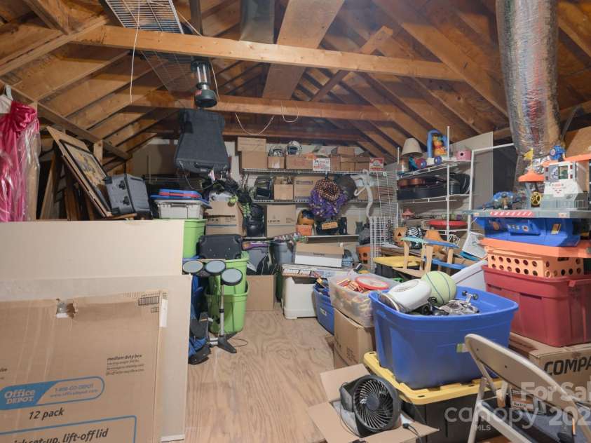 891 Silver Charm Lane, York, SC 29745.  MLS# CAR4239024, YatesRealty ID 6491. Great Storage!