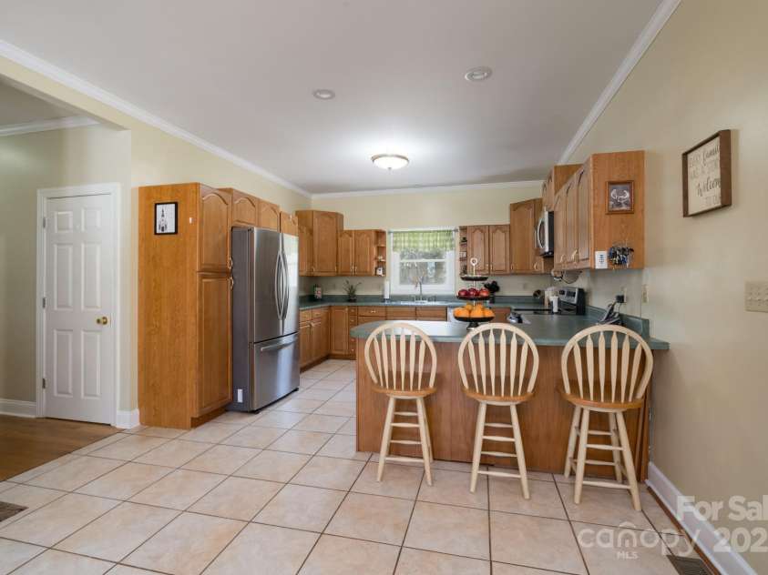 891 Silver Charm Lane, York, SC 29745.  MLS# CAR4239024, YatesRealty ID 6491. Kitchen