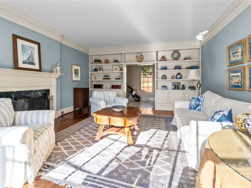 107 Hillside Lane, Morganton, NC 28655.  MLS# CAR4225089, YatesRealty ID 6492. 