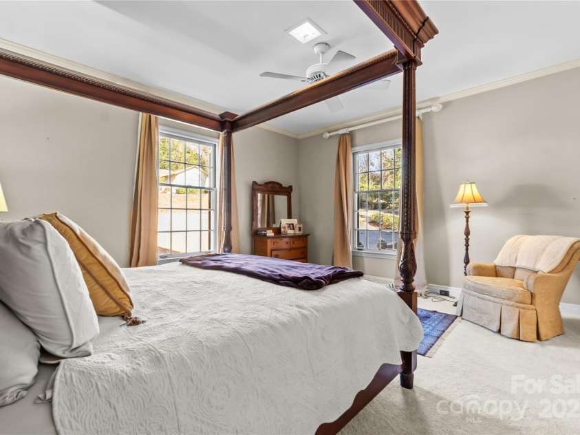 107 Hillside Lane, Morganton, NC 28655.  MLS# CAR4225089, YatesRealty ID 6492. 