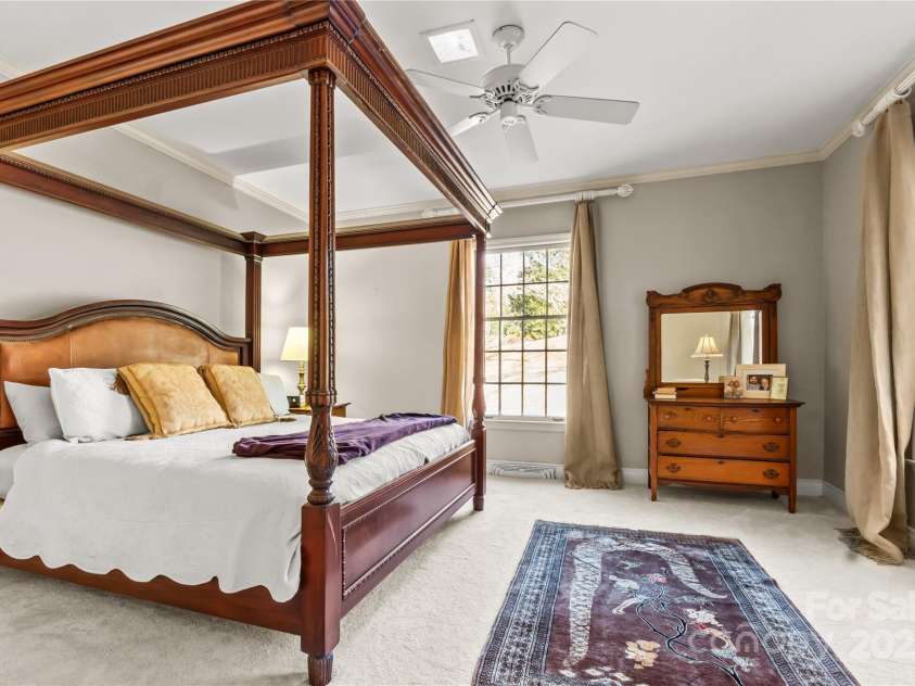 107 Hillside Lane, Morganton, NC 28655.  MLS# CAR4225089, YatesRealty ID 6492. 