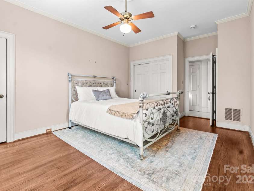 107 Hillside Lane, Morganton, NC 28655.  MLS# CAR4225089, YatesRealty ID 6492. 