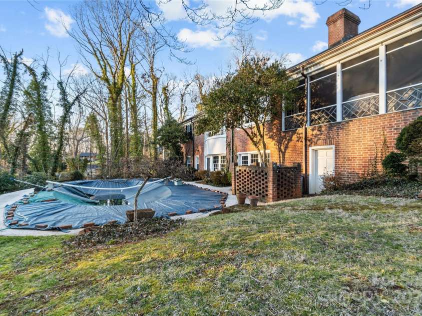 107 Hillside Lane, Morganton, NC 28655.  MLS# CAR4225089, YatesRealty ID 6492. 
