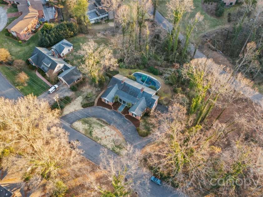 107 Hillside Lane, Morganton, NC 28655.  MLS# CAR4225089, YatesRealty ID 6492. 