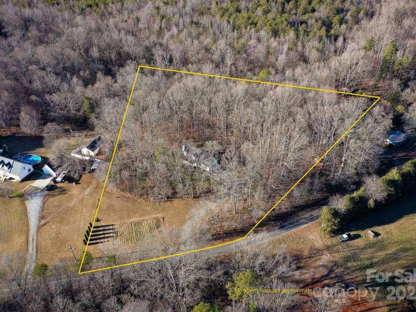 810 Mt Vernon Road, Woodleaf, NC 27054.  MLS# CAR4328962, YatesRealty ID 6492. 