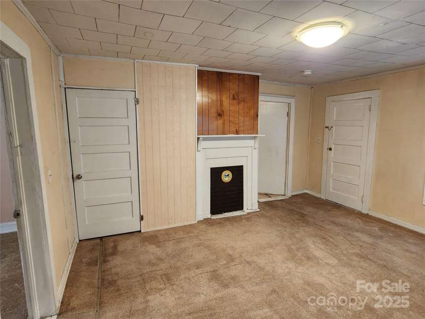 109 Starnes Street, Chester, SC 29706.  MLS# CAR4242233, YatesRealty ID 6493. 