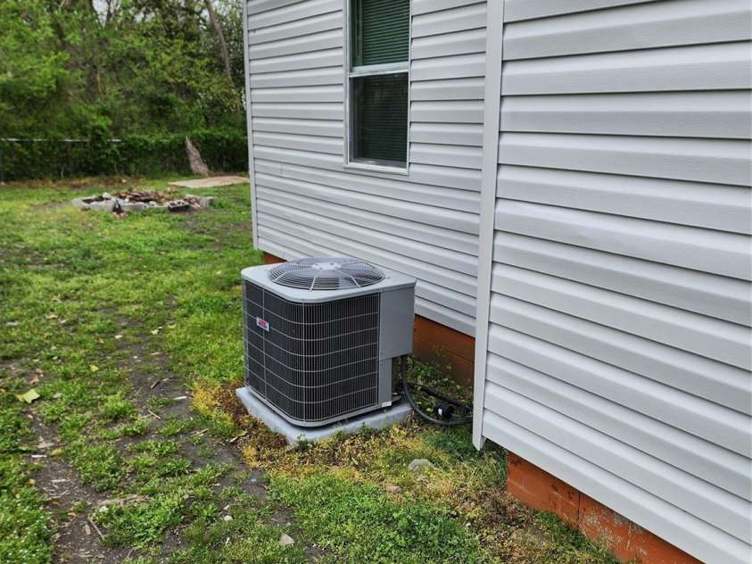 109 Starnes Street, Chester, SC 29706.  MLS# CAR4242233, YatesRealty ID 6493. 