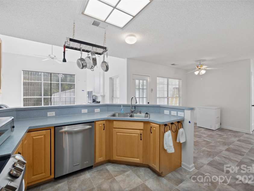 105 Lyman Oak Court, Fort Mill, SC 29715.  MLS# CAR4304622, YatesRealty ID 6494. 