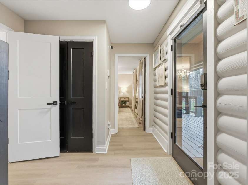 19810 Schooner Drive, Cornelius, NC 28031.  MLS# CAR4331440, YatesRealty ID 6495. 