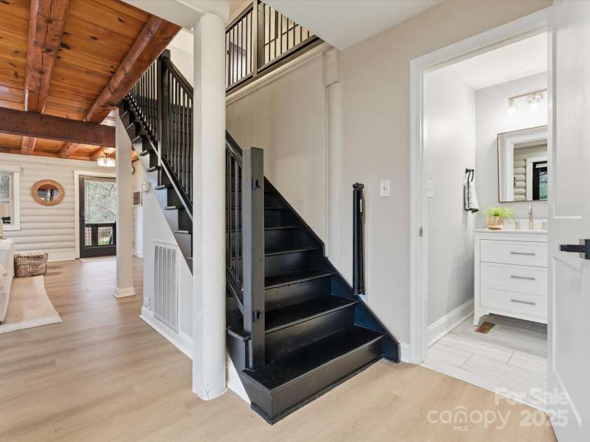 19810 Schooner Drive, Cornelius, NC 28031.  MLS# CAR4331440, YatesRealty ID 6495. 