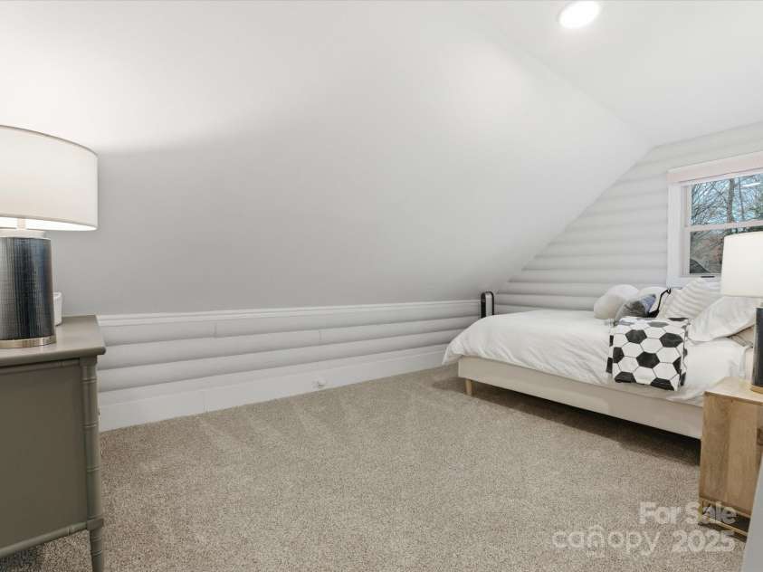 19810 Schooner Drive, Cornelius, NC 28031.  MLS# CAR4331440, YatesRealty ID 6495. 