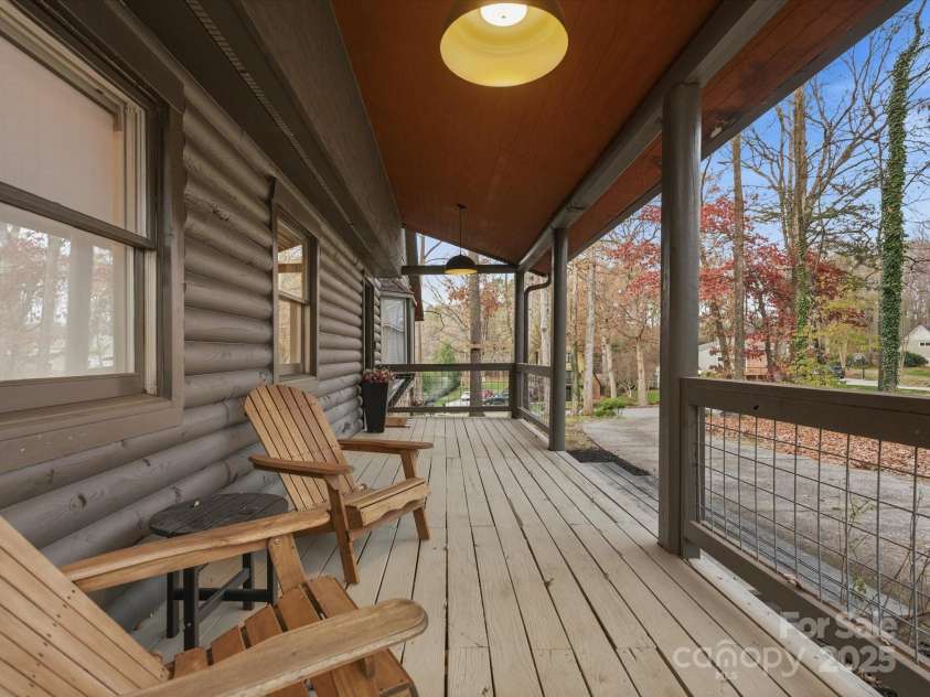 19810 Schooner Drive, Cornelius, NC 28031.  MLS# CAR4331440, YatesRealty ID 6495. 