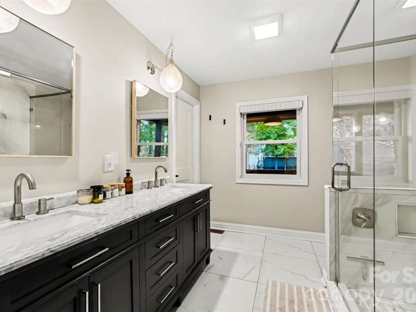 19810 Schooner Drive, Cornelius, NC 28031.  MLS# CAR4434663, YatesRealty ID 6495. 
