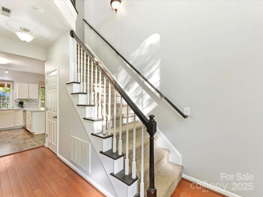 2805 Bathgate Lane, Matthews, NC 28105.  MLS# CAR4244864, YatesRealty ID 6495. 