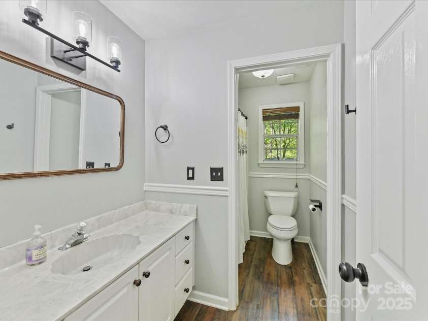 2805 Bathgate Lane, Matthews, NC 28105.  MLS# CAR4244864, YatesRealty ID 6495. 