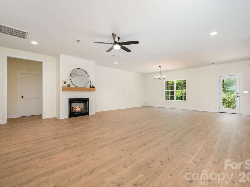 1105 Rudder Circle, Salisbury, NC 28146.  MLS# CAR4293177, YatesRealty ID 6496. 