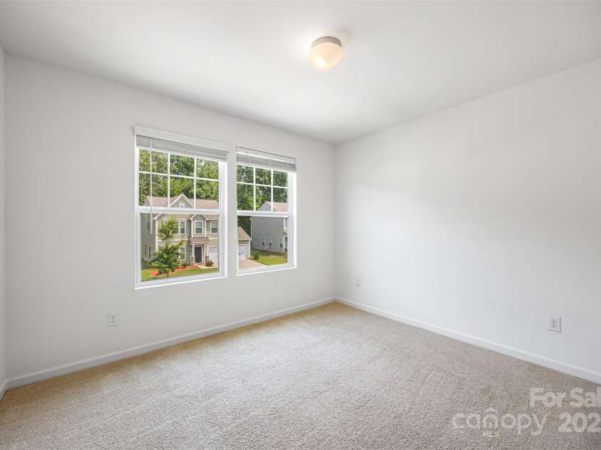 4213 Stockbrook Drive, Charlotte, NC 28215.  MLS# CAR4240143, YatesRealty ID 6496. 