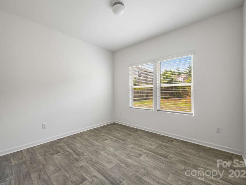 4213 Stockbrook Drive, Charlotte, NC 28215.  MLS# CAR4240143, YatesRealty ID 6496. 