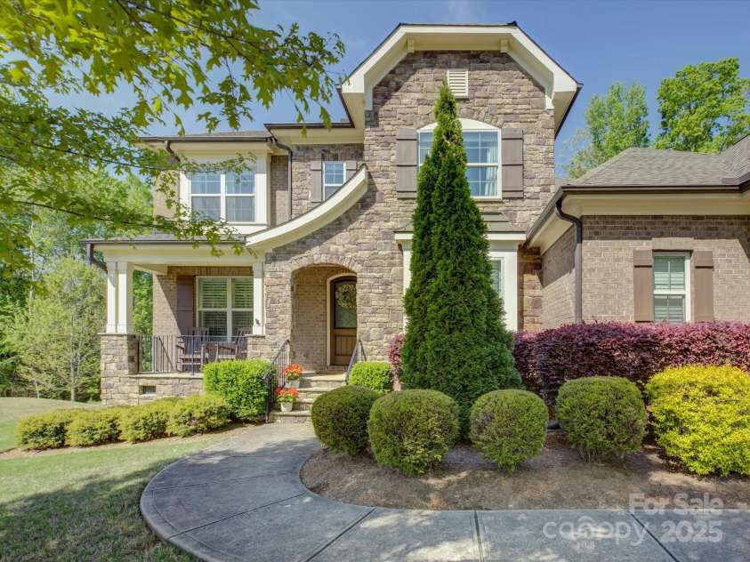 712 Chase Court, Fort Mill, SC 29708.  MLS# CAR4247277, YatesRealty ID 6498. 