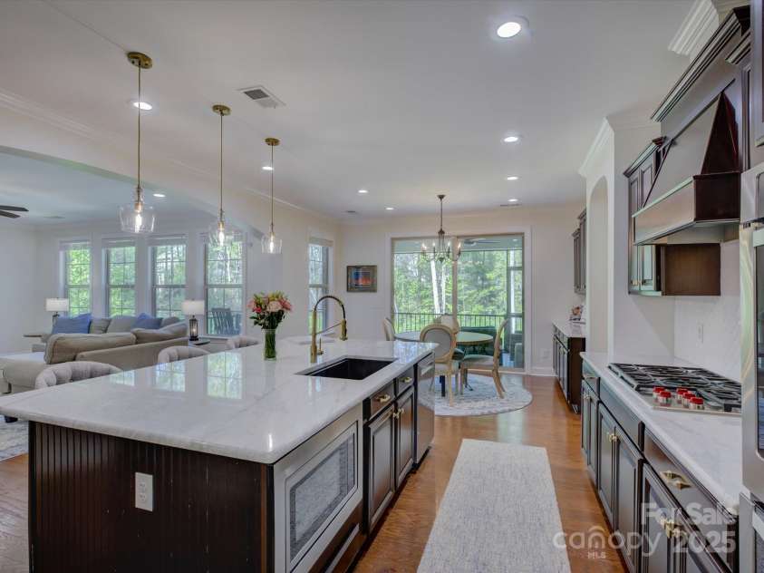 712 Chase Court, Fort Mill, SC 29708.  MLS# CAR4247277, YatesRealty ID 6498. 