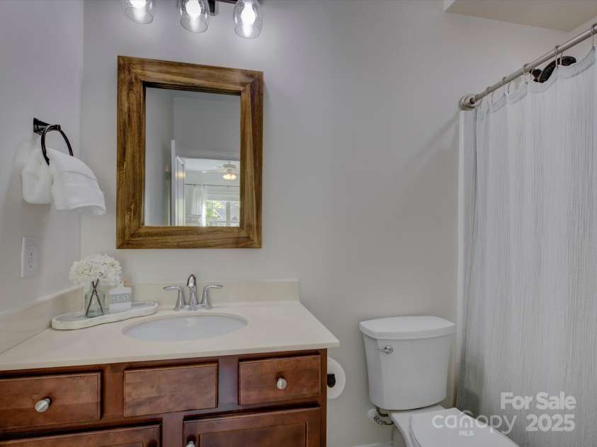 712 Chase Court, Fort Mill, SC 29708.  MLS# CAR4247277, YatesRealty ID 6498. 